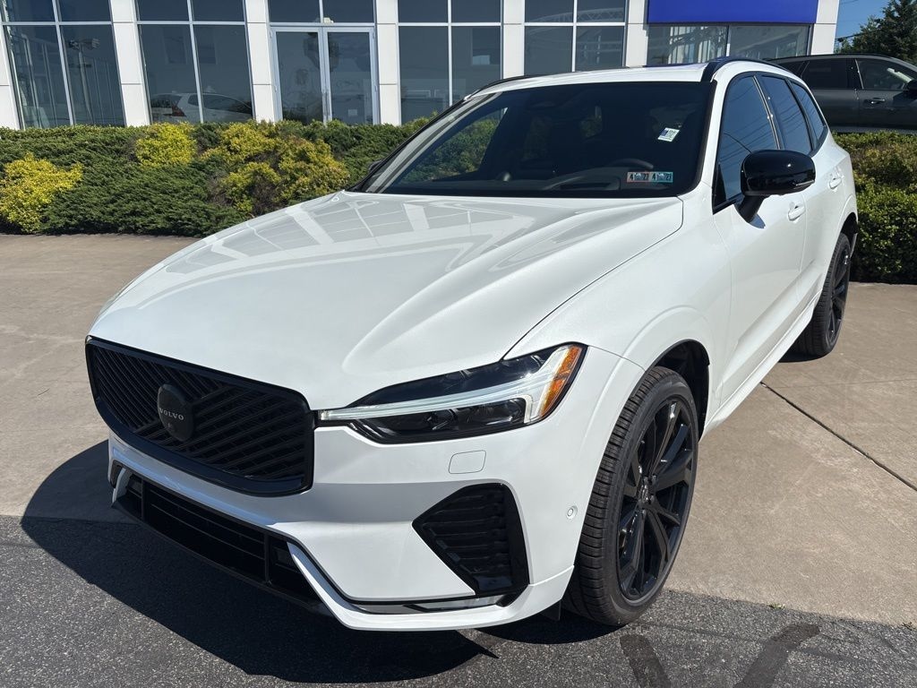 New 2026 Volvo XC60 B5 Ultra Black Edition SUV