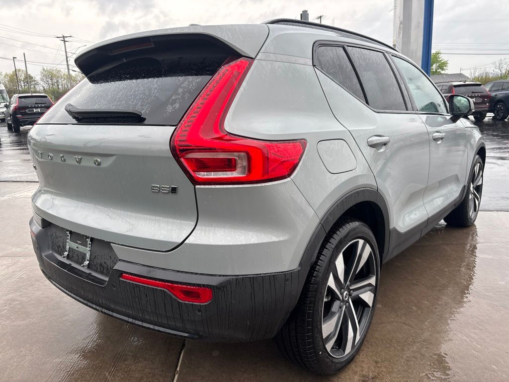 2026 Volvo XC40 Ultra - Photo 6