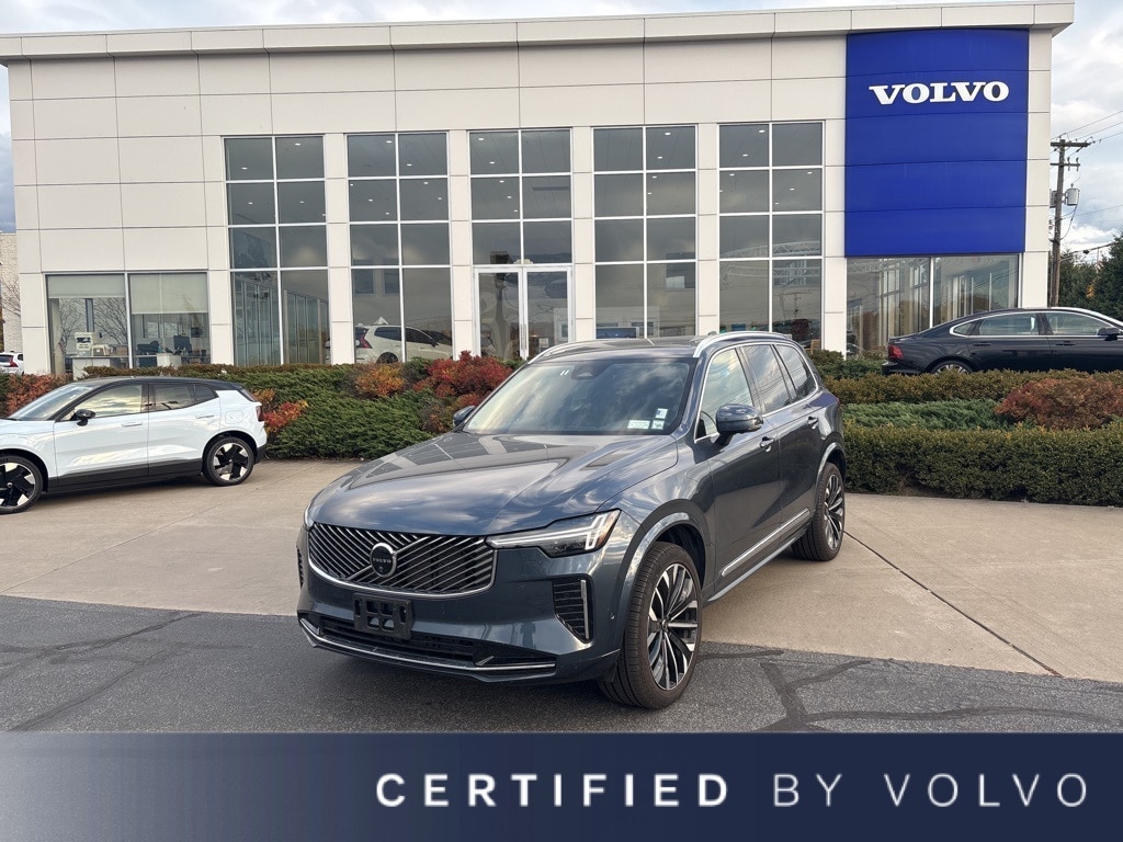 Certified 2025 Volvo XC90 B6 Plus 7-Seater SUV