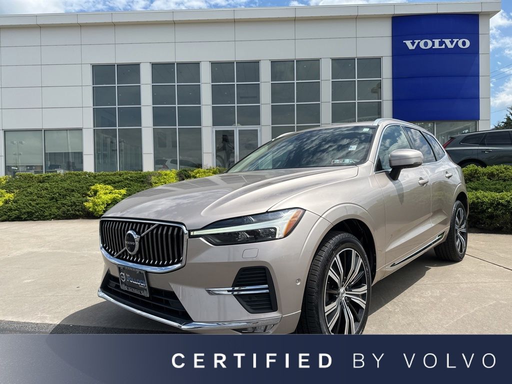 2023 Volvo XC60 B5 Plus Bright Theme AWD's photo