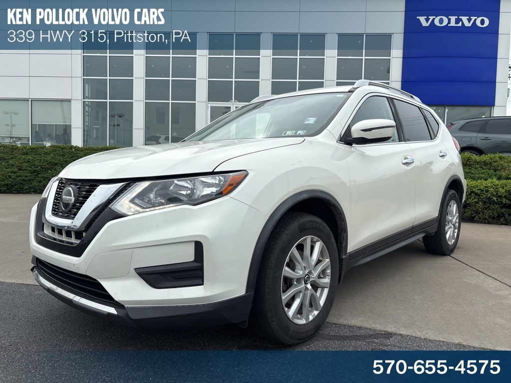 2020 Nissan Rogue SV AWD's photo