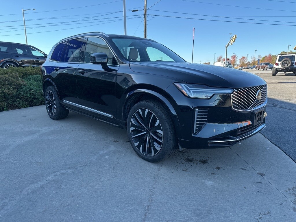 2025 Volvo XC90 Plus photo 3