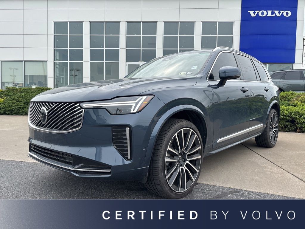 2025 Volvo XC90 B5 Plus Bright 6-Seater 4WD's photo