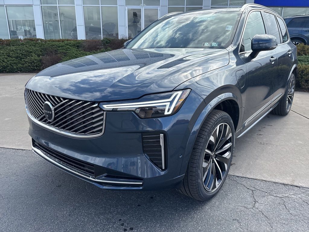 New 2026 Volvo XC90 plug-in hybrid T8 Plus 7-Seater SUV