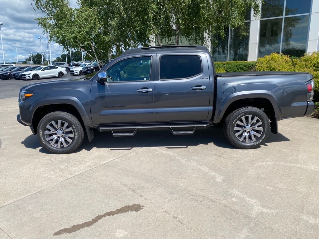 Used 2022 Toyota Tacoma Limited with VIN 3TMGZ5AN2NM524797 for sale in Pittston, PA