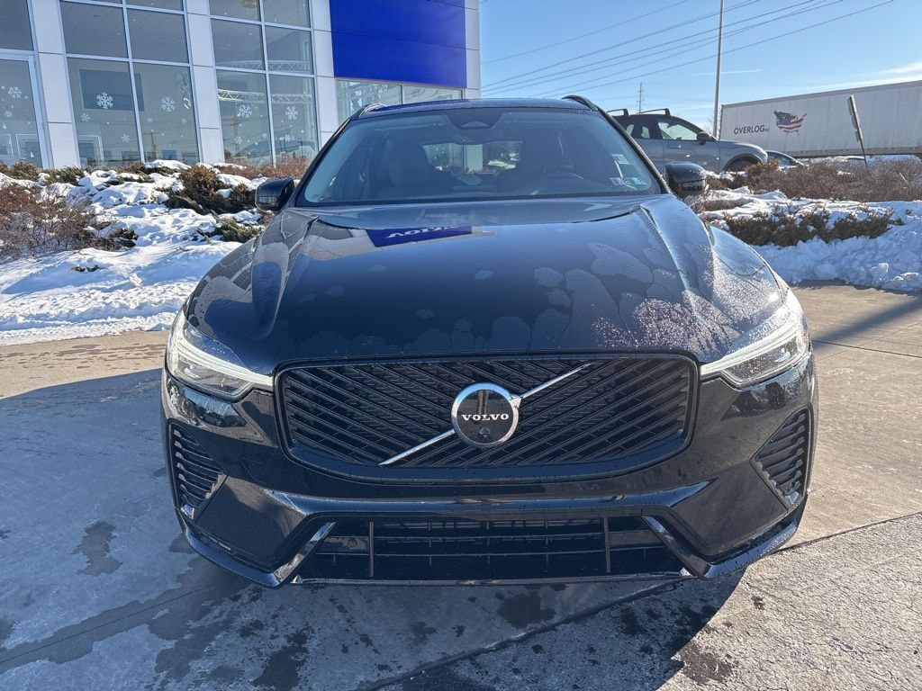 New 2026 Volvo XC60 B5 Plus SUV