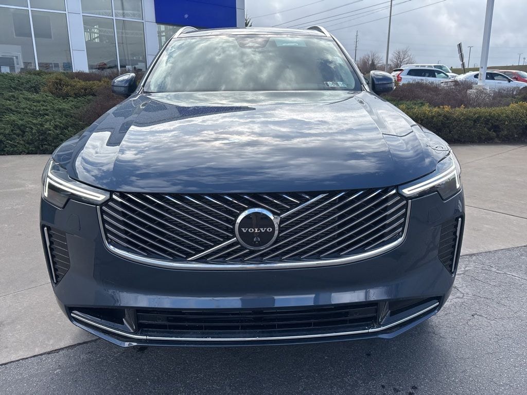 New 2026 Volvo XC90 plug-in hybrid T8 Plus 7-Seater SUV