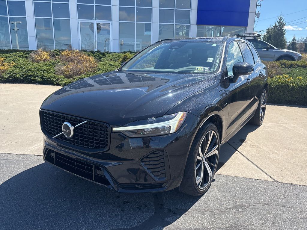 Used 2024 Volvo XC60 Ultimate with VIN YV4H60DM5R1861998 for sale in Pittston, PA