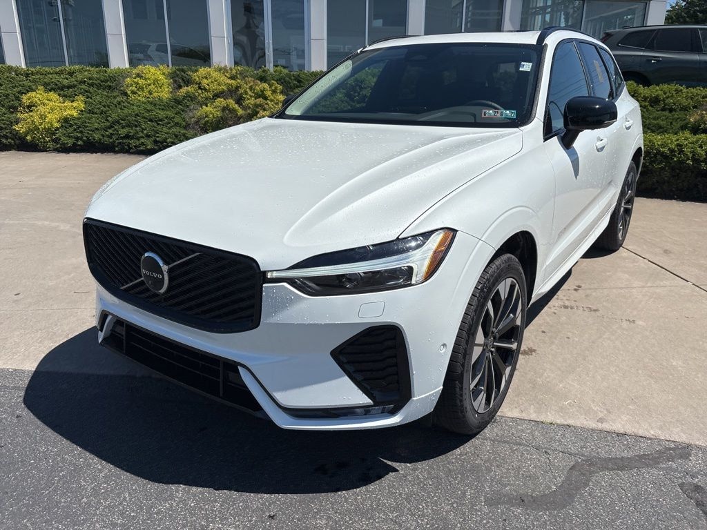 New 2026 Volvo XC60 B5 Plus SUV