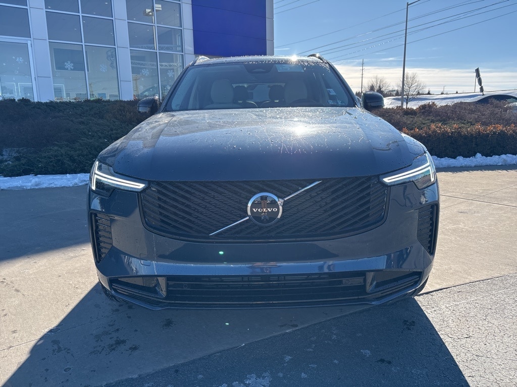 New 2026 Volvo XC90 B6 Ultra Dark Theme 6-Seater SUV