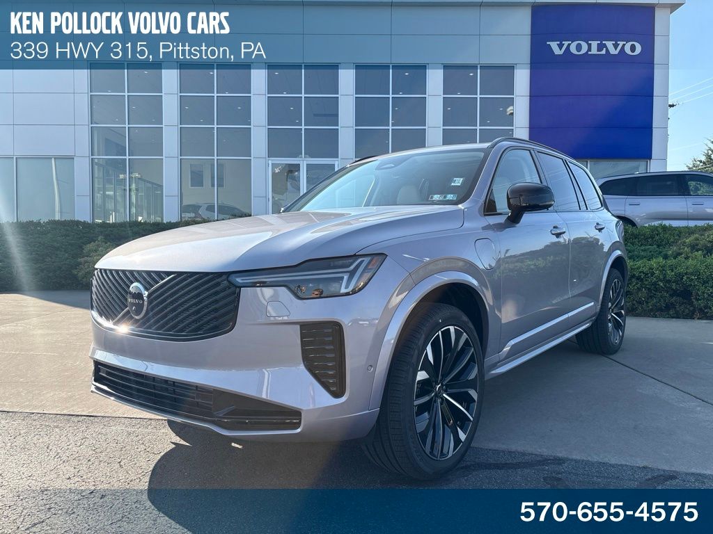 2026 Volvo XC90 T8 Recharge Ultra Dark 6-Seater 4WD's photo