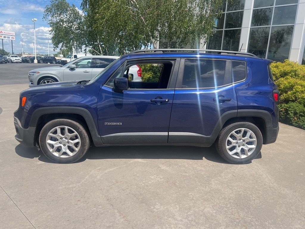 Used 2018 Jeep Renegade Latitude with VIN ZACCJABB4JPH48082 for sale in Pittston, PA