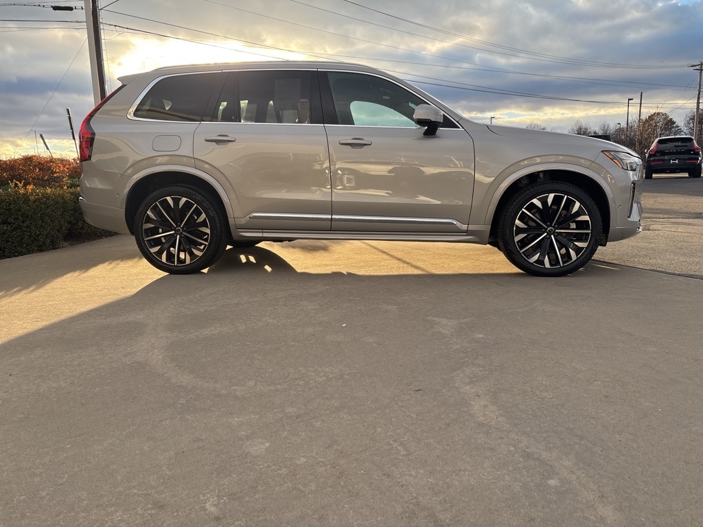 Certified 2025 Volvo XC90 B6 Plus 7-Seater SUV