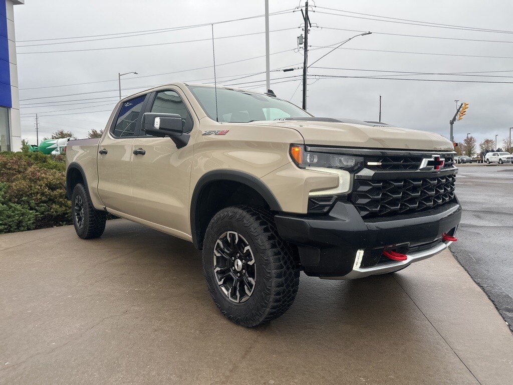 2022 Chevrolet Silverado 1500 ZR2 photo 2