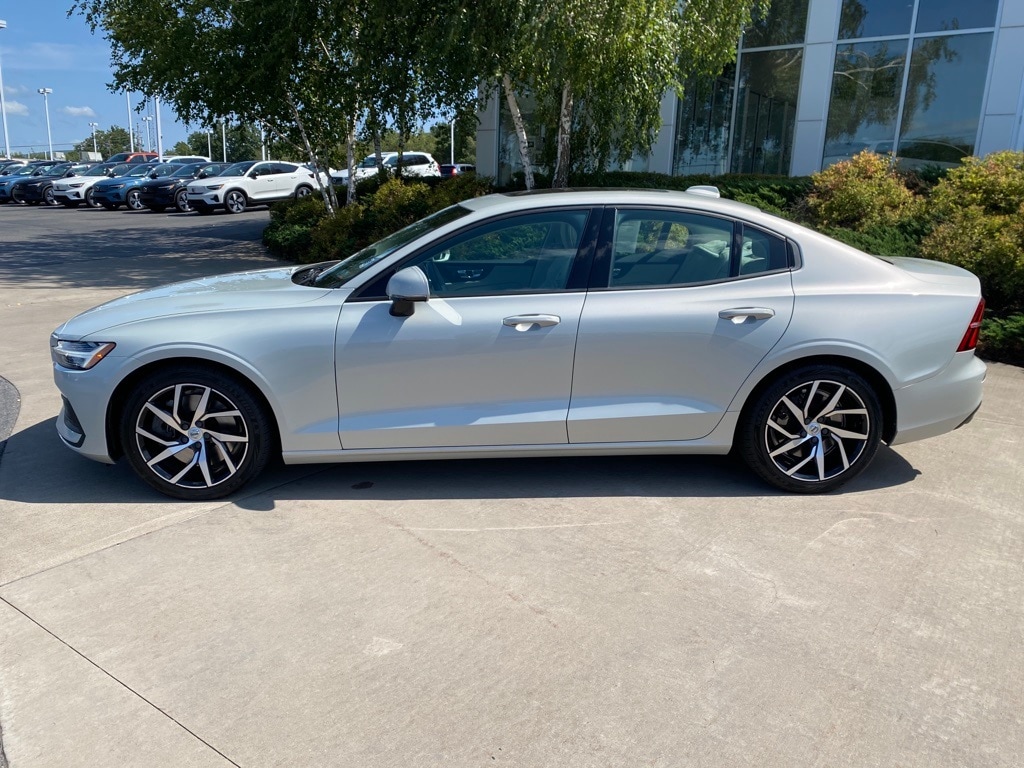 Used 2019 Volvo S60 Momentum with VIN 7JRA22TK4KG016902 for sale in Pittston, PA