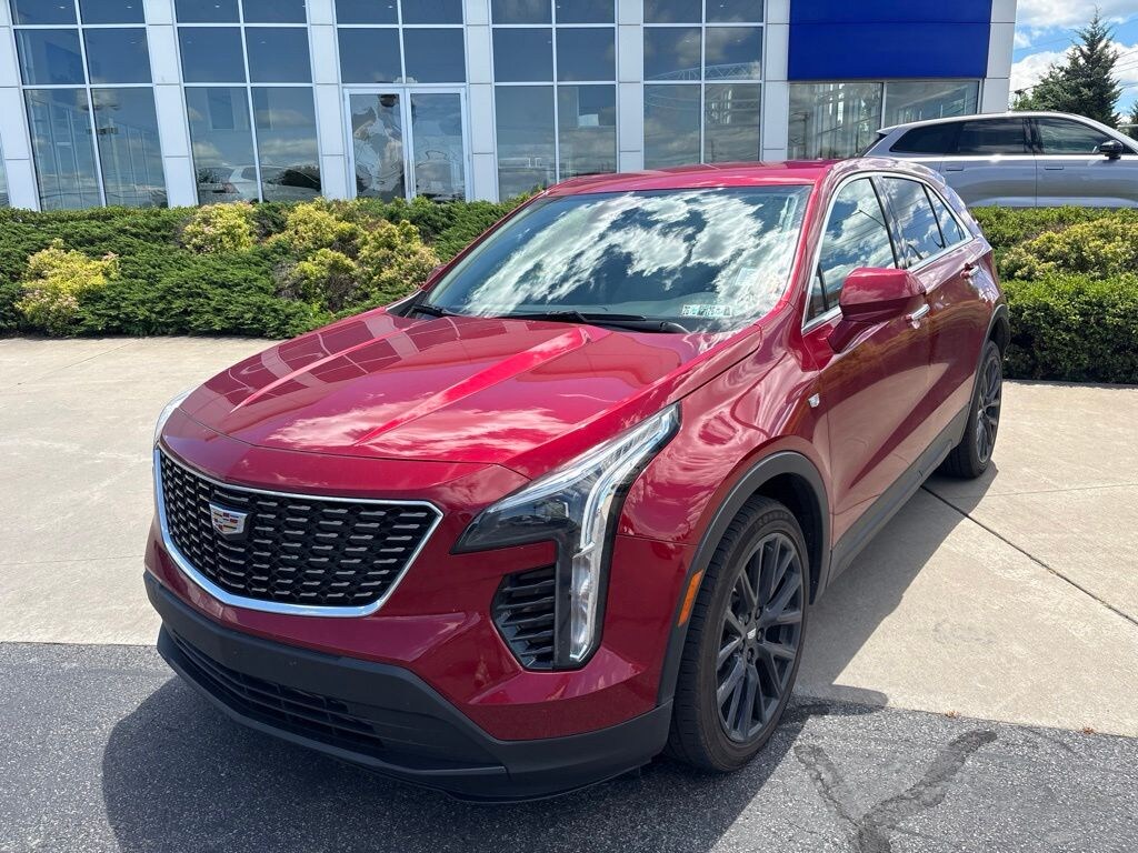 Used 2022 Cadillac XT4 Luxury SUV