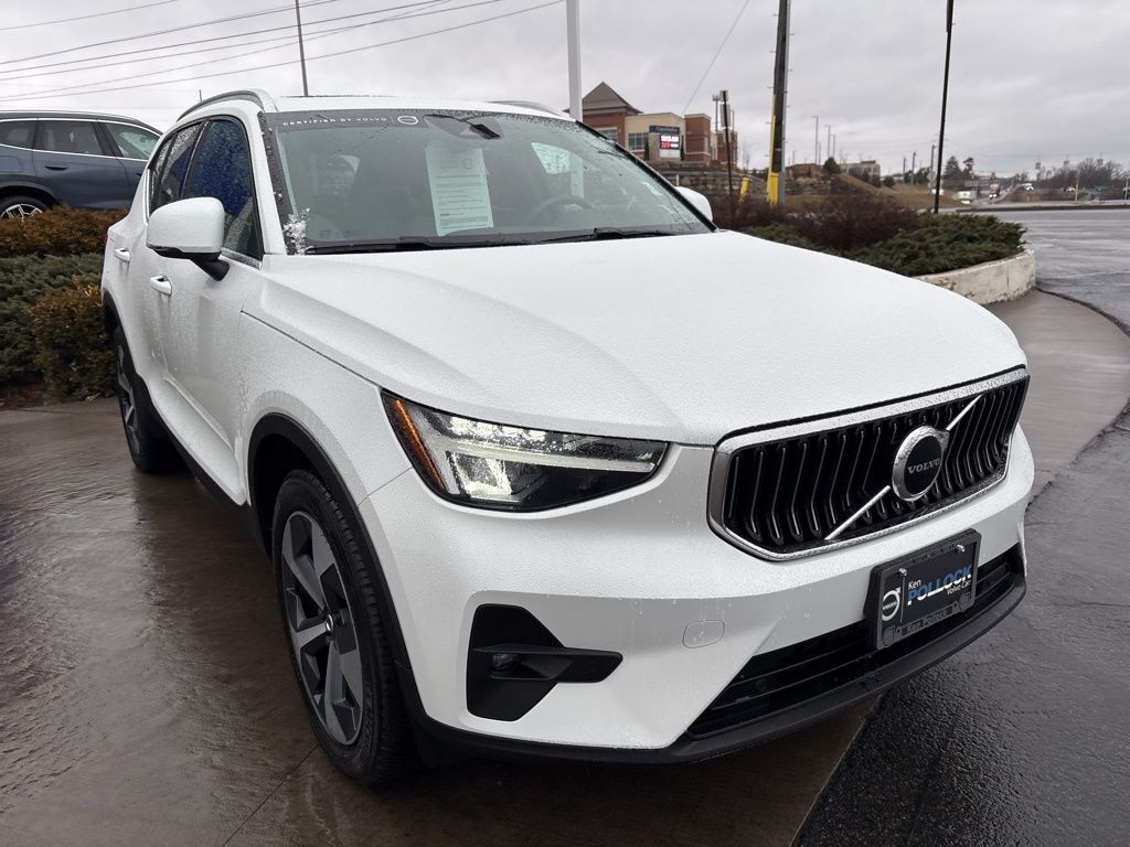 Certified 2023 Volvo XC40 B5 Plus Bright Theme SUV