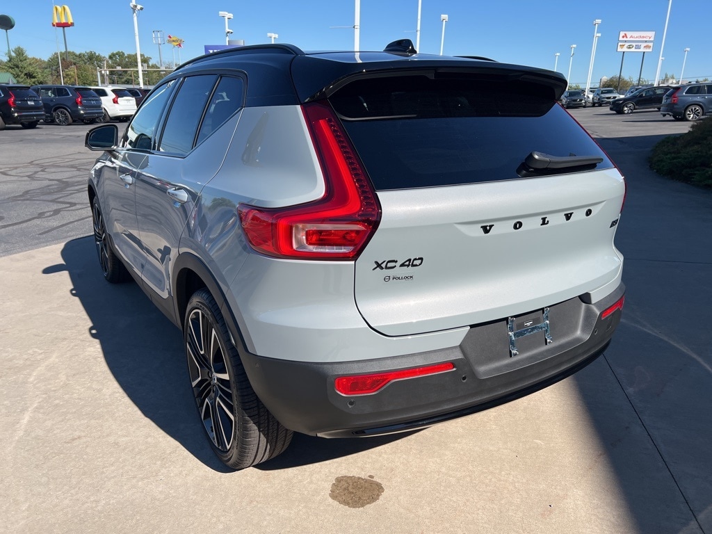 New 2026 Volvo XC40 B5 Ultra Black Edition SUV