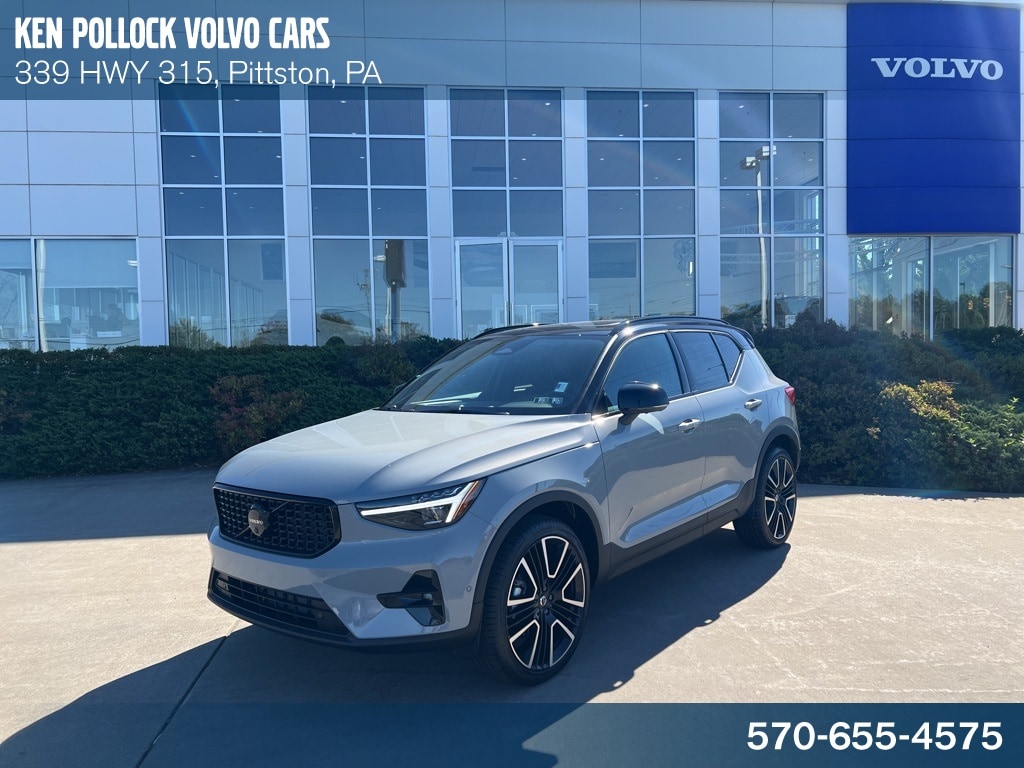 2026 Volvo XC40 Ultra Black Edition's photo