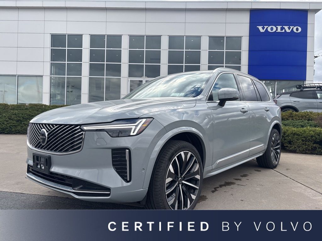 2025 Volvo XC90 B6 Plus Bright 7-Seater 4WD's photo