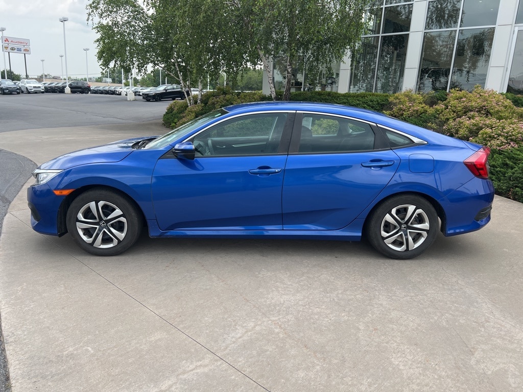 Used 2017 Honda Civic LX with VIN 2HGFC2F53HH529855 for sale in Pittston, PA