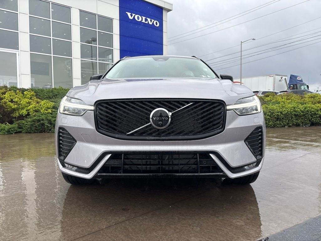 New 2026 Volvo XC60 B5 Plus SUV