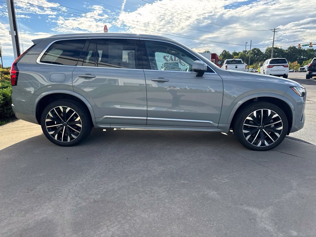 Certified 2025 Volvo XC90 B6 Plus 7-Seater SUV