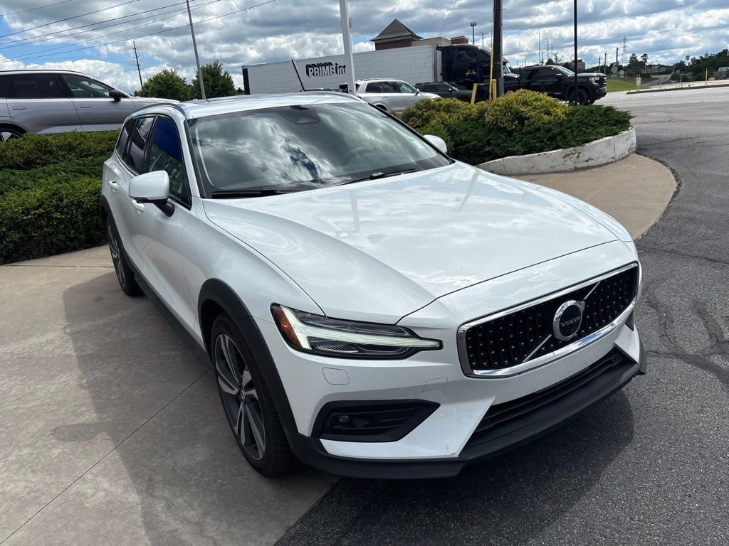 Used 2024 Volvo V60 Cross Country B5 Plus Wagon