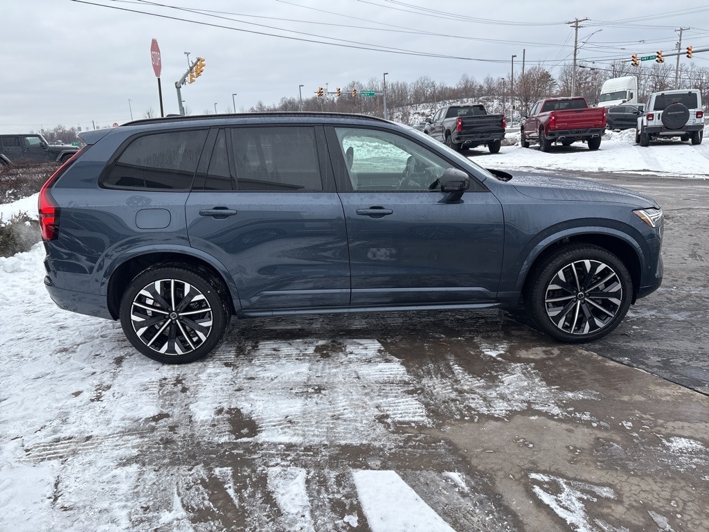 New 2026 Volvo XC90 B6 Ultra Dark Theme 7-Seater SUV