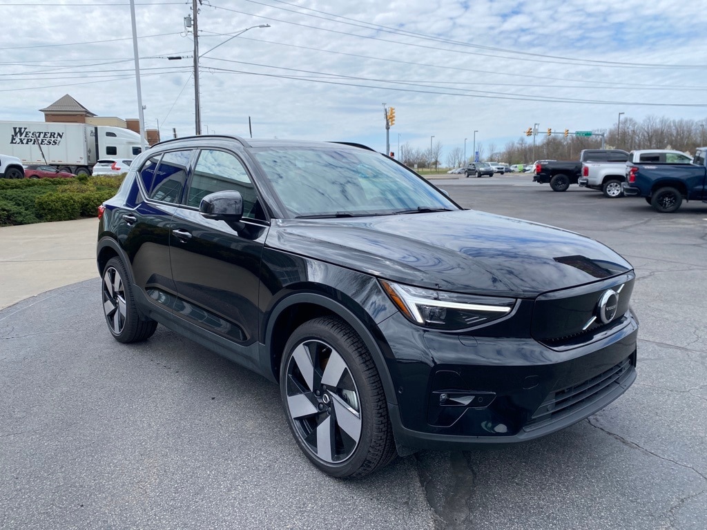 New 2024 Volvo XC40 Recharge Pure Electric Twin Ultimate SUV