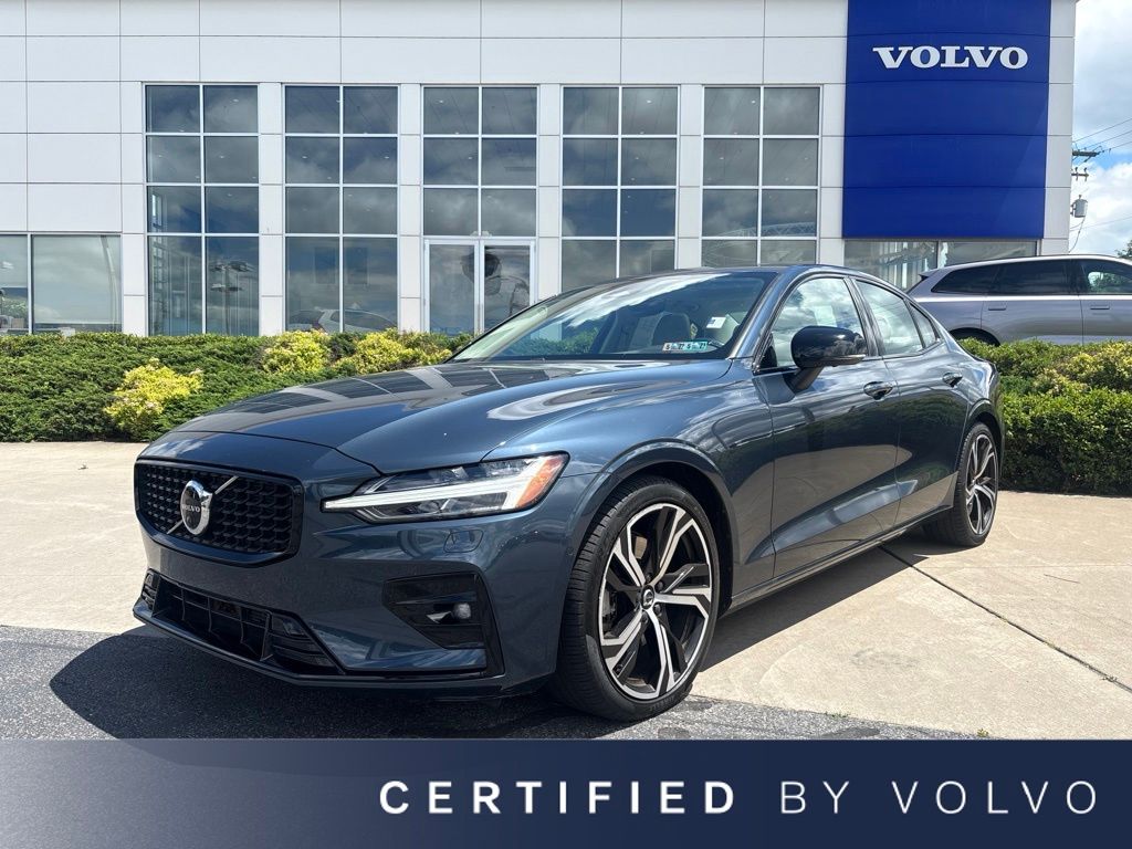 2023 Volvo S60 Sedan 
