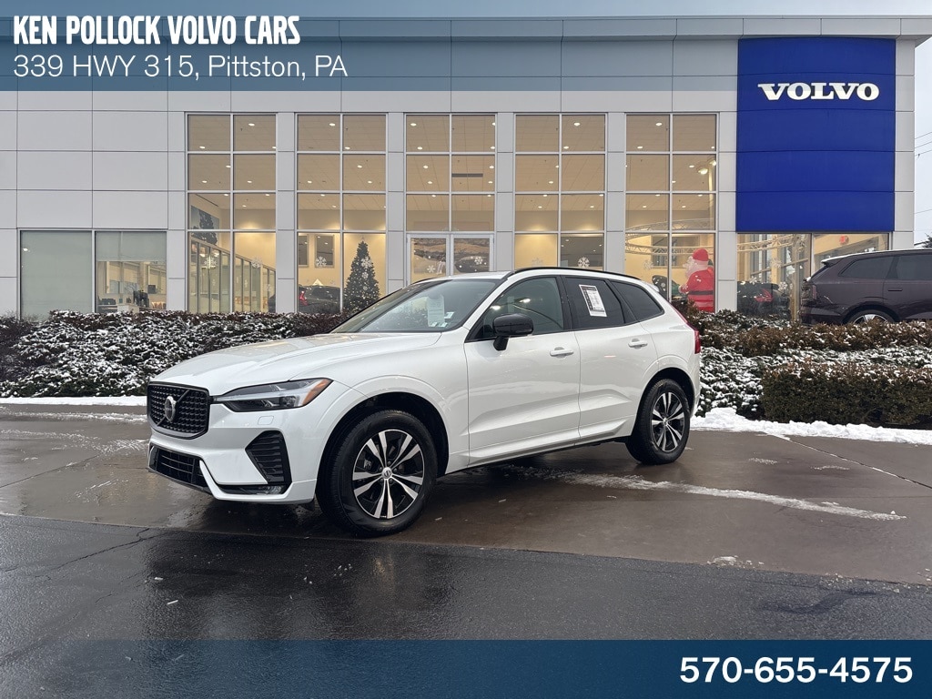 2025 Volvo XC60 Core's photo