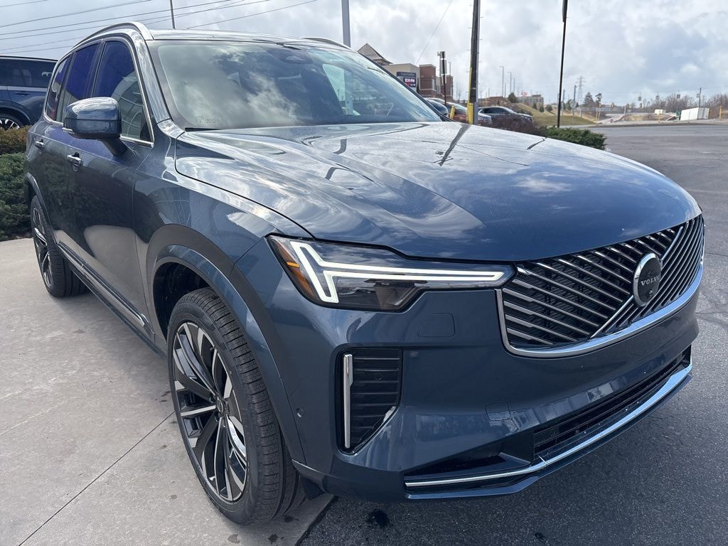 New 2026 Volvo XC90 plug-in hybrid T8 Plus 7-Seater SUV