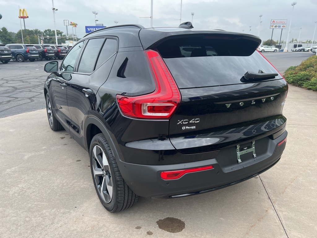 New 2026 Volvo XC40 B5 Plus SUV