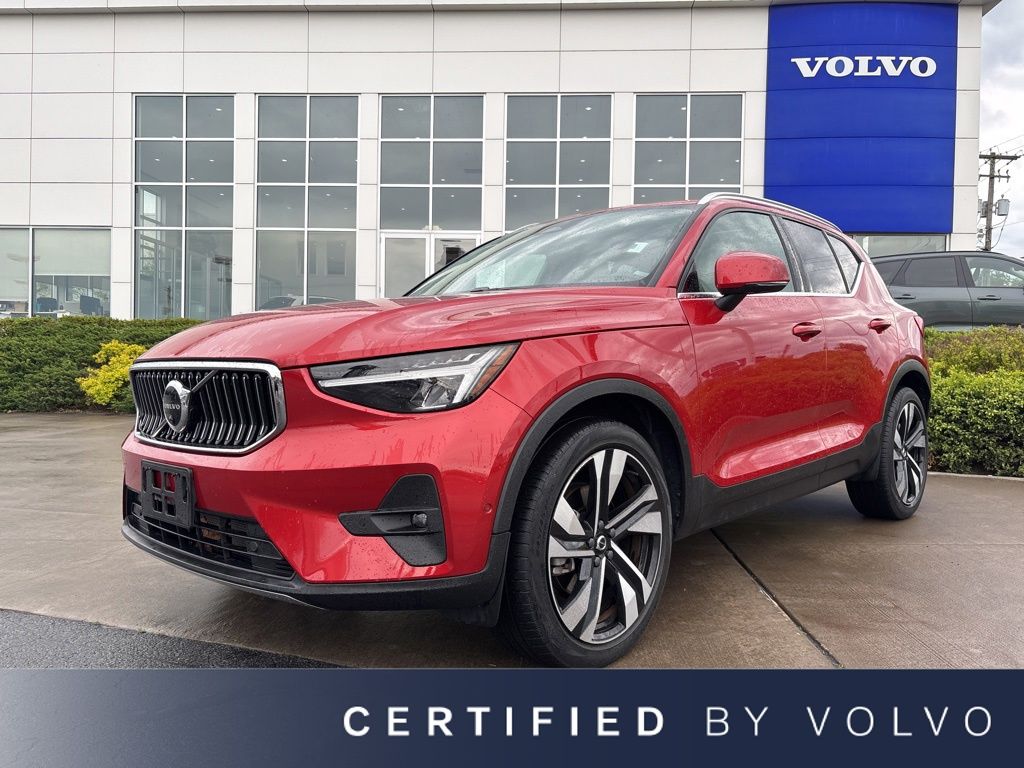 2023 Volvo XC40 B5 Plus Bright AWD's photo