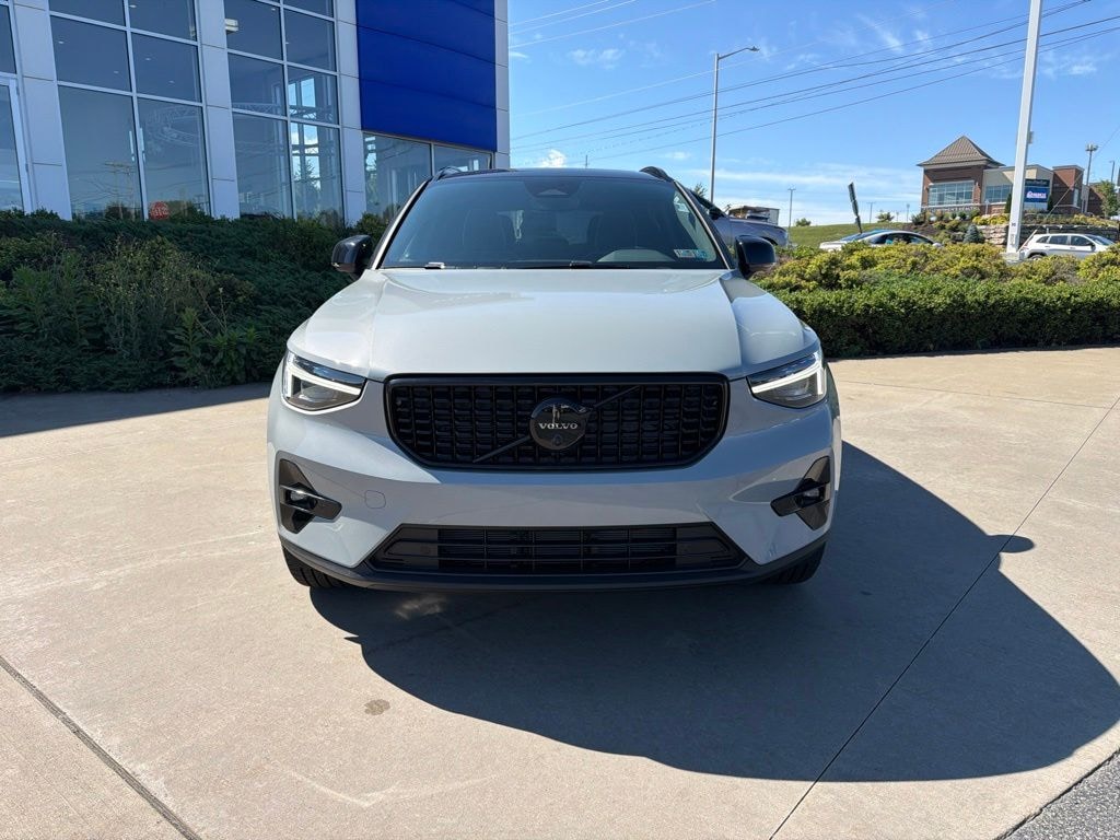 New 2026 Volvo XC40 B5 Ultra Black Edition SUV