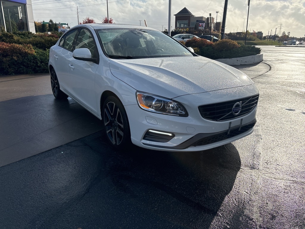 Used 2018 Volvo S60 T5 Dynamic Sedan