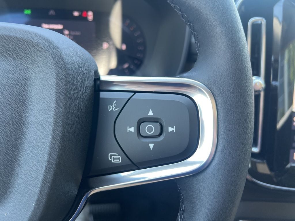 2026 Volvo XC40 Ultra - Photo 19