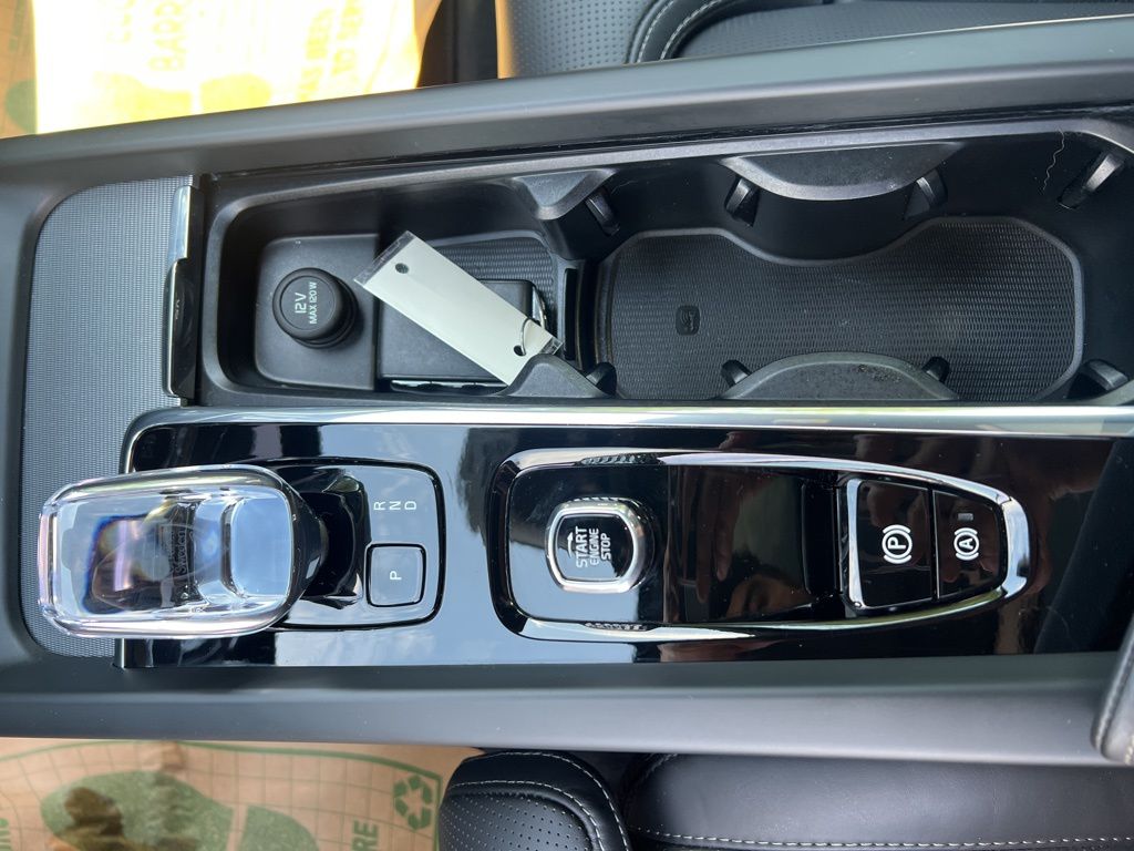 2024 Volvo XC60 Ultimate - Photo 24