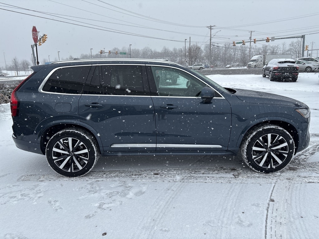 New 2026 Volvo XC90 B6 Core SUV