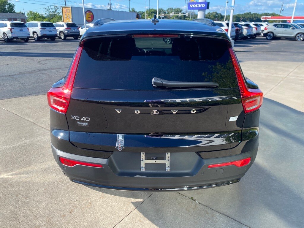 2024 Volvo XC40 Recharge Twin Ultimate photo 4