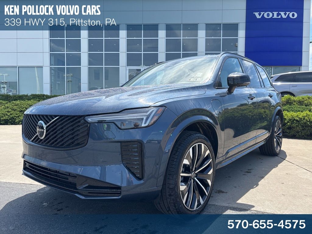 2026 Volvo XC90 T8 Recharge Ultra Dark 6-Seater 4WD's photo