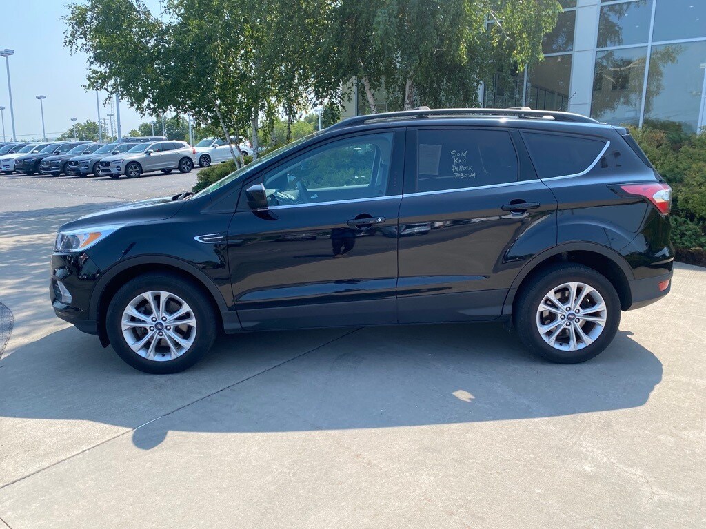 Used 2018 Ford Escape SE with VIN 1FMCU9GD4JUC99335 for sale in Pittston, PA