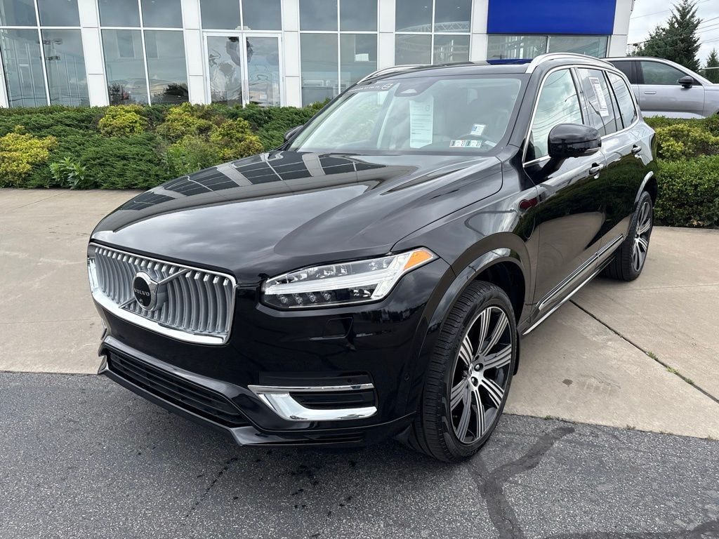 Certified 2025 Volvo XC90 Plug-In Hybrid T8 Plus SUV