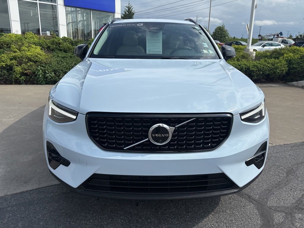 Certified 2026 Volvo XC40 B5 Plus SUV