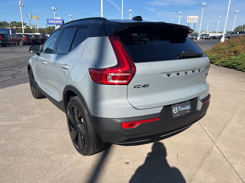 New 2026 Volvo XC40 B5 Ultra Black Edition SUV