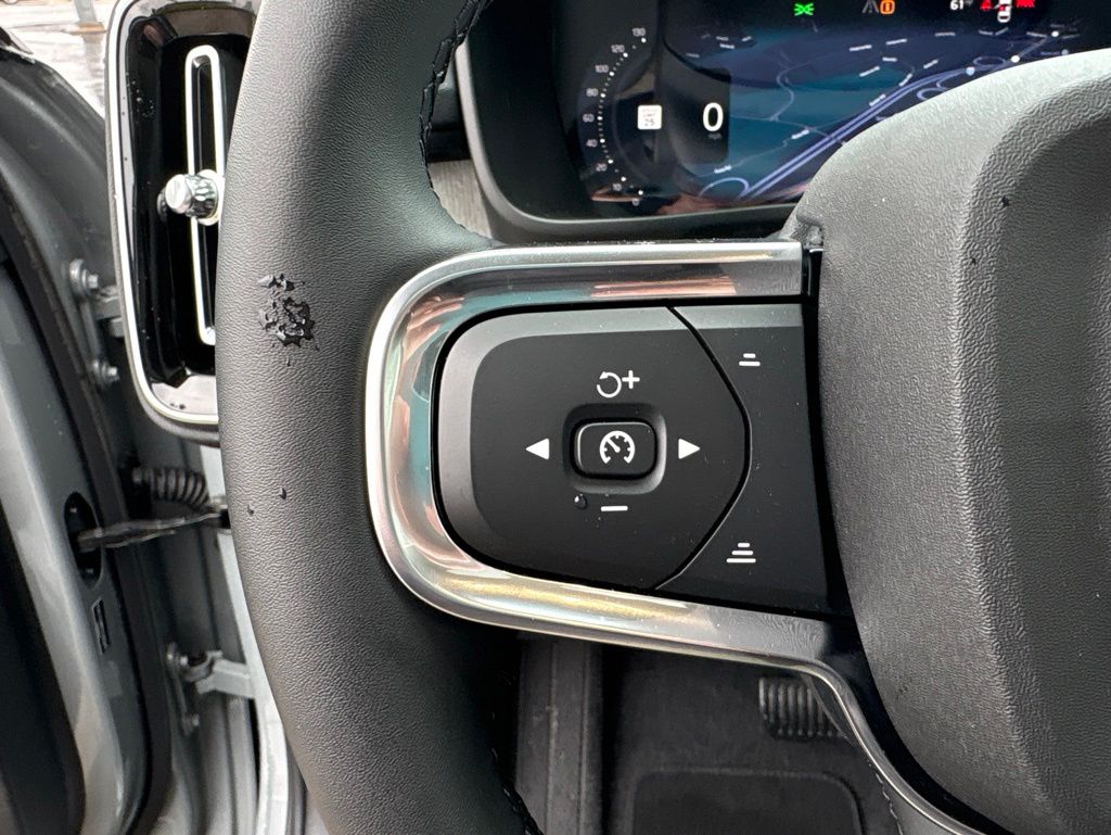 2026 Volvo XC40 Ultra - Photo 23