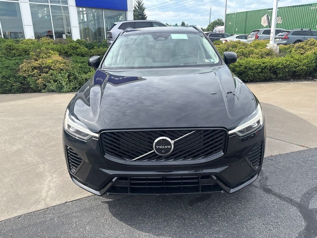 New 2026 Volvo XC60 plug-in hybrid T8 Ultra SUV