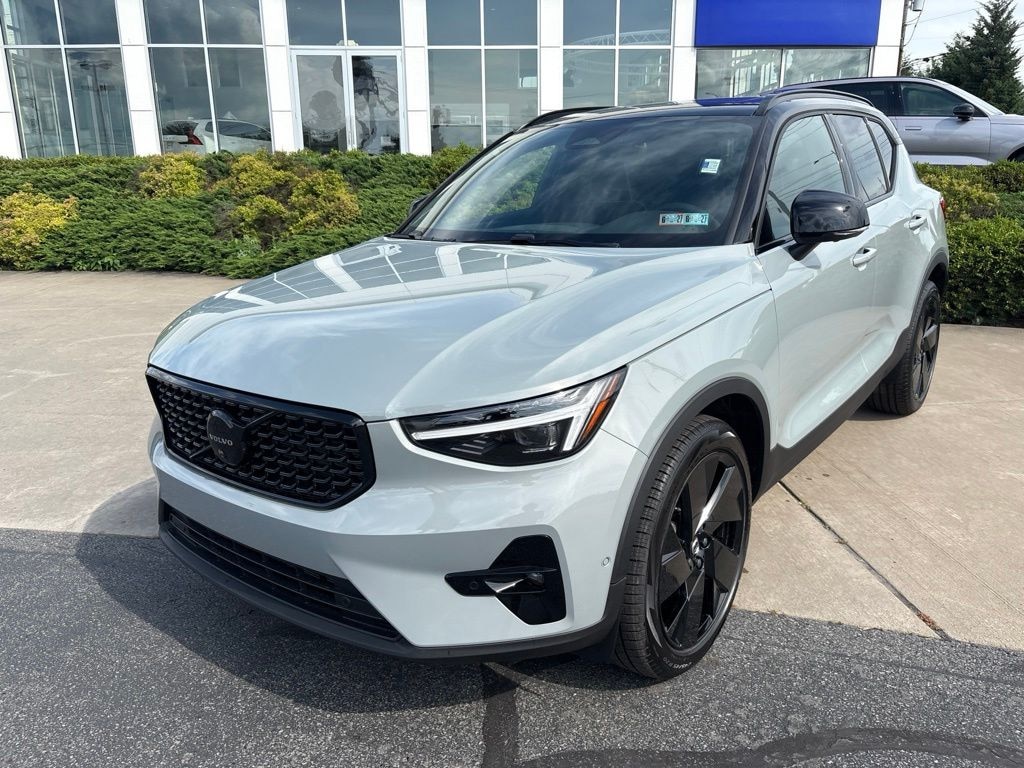 New 2026 Volvo XC40 B5 Ultra Black Edition SUV