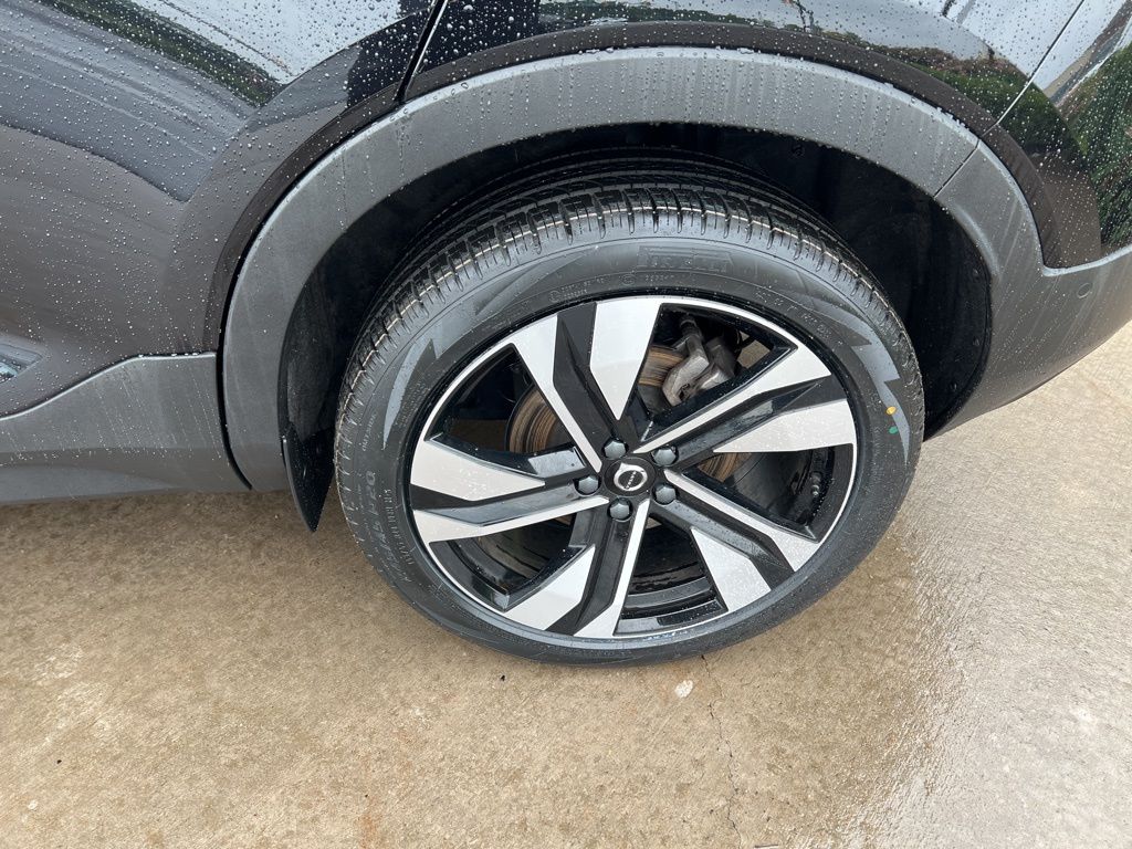 2023 Volvo XC40 Plus - Photo 10